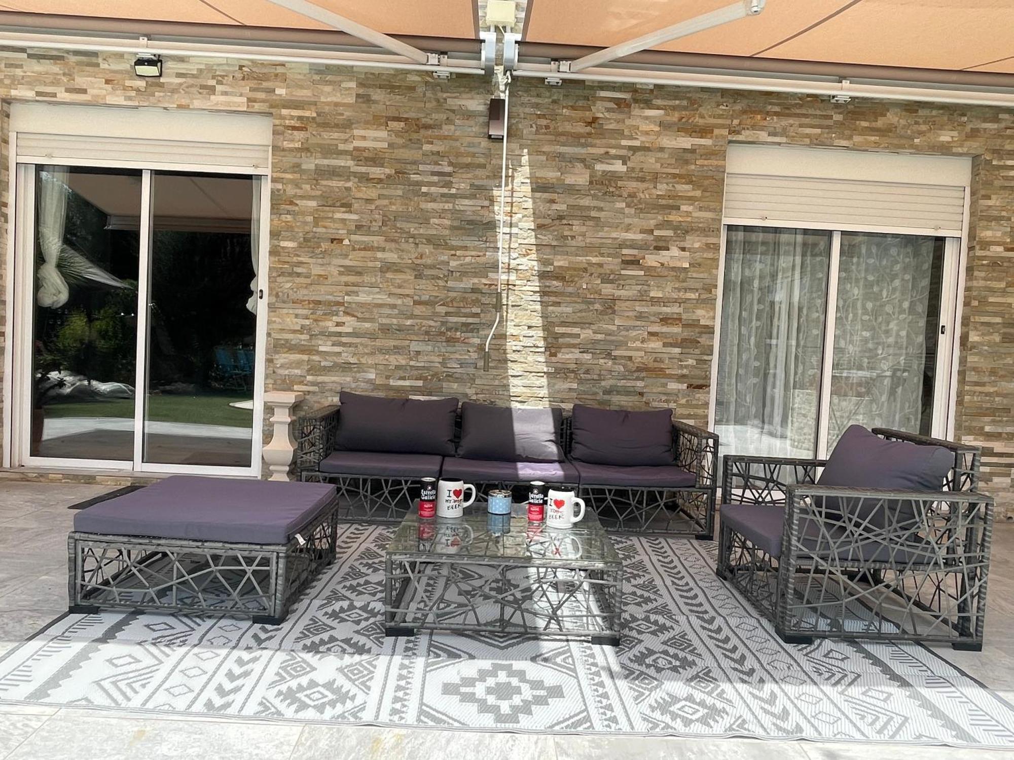 1 Habitacion Con Bano Privado Frente A La Piscina, Maximo Para 4 Personas, No Es La Casa Completa,1Cama Y 1 Sofa-Cama San Vicente Raspeig Zewnętrze zdjęcie